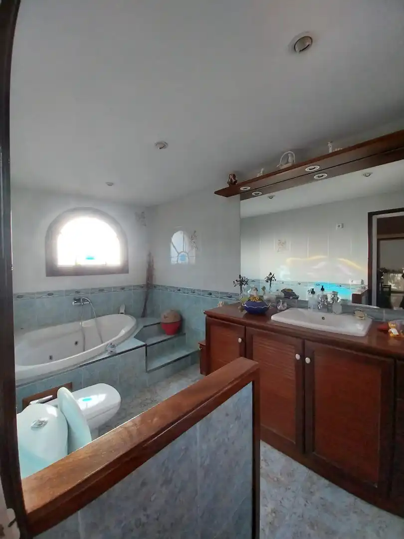 Baño de Dúplex en venta en Vilablareix con Parquet, Terraza y Horno
