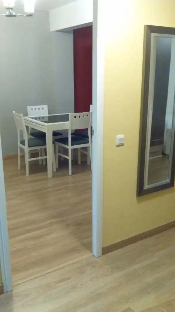 Comedor de Piso de alquiler en Santiago de Compostela  con Calefacción, Parquet y Amueblado