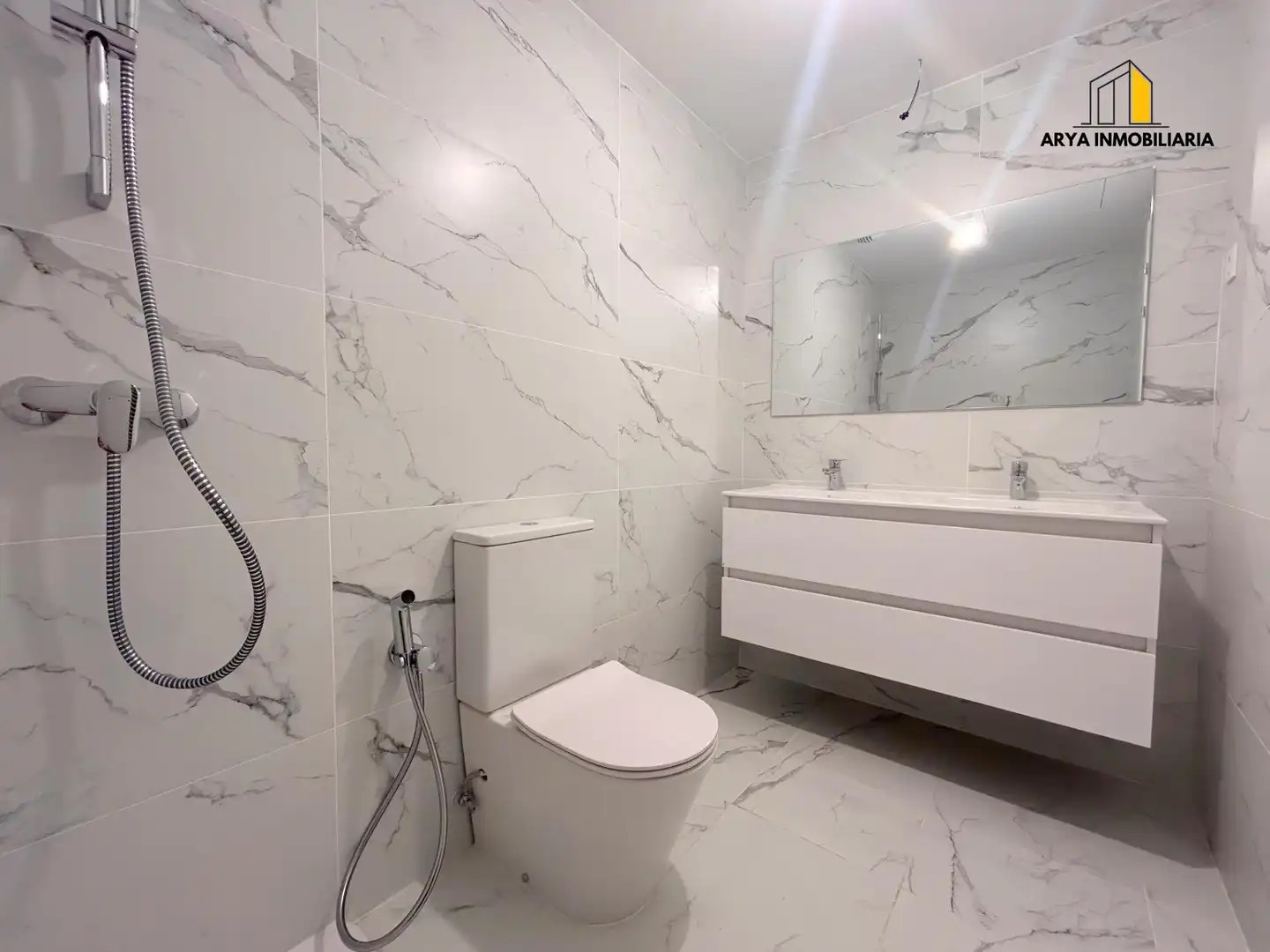 Bathroom of Flat for sale in Torrejón de Ardoz  with Heating, Terrace and Storage room