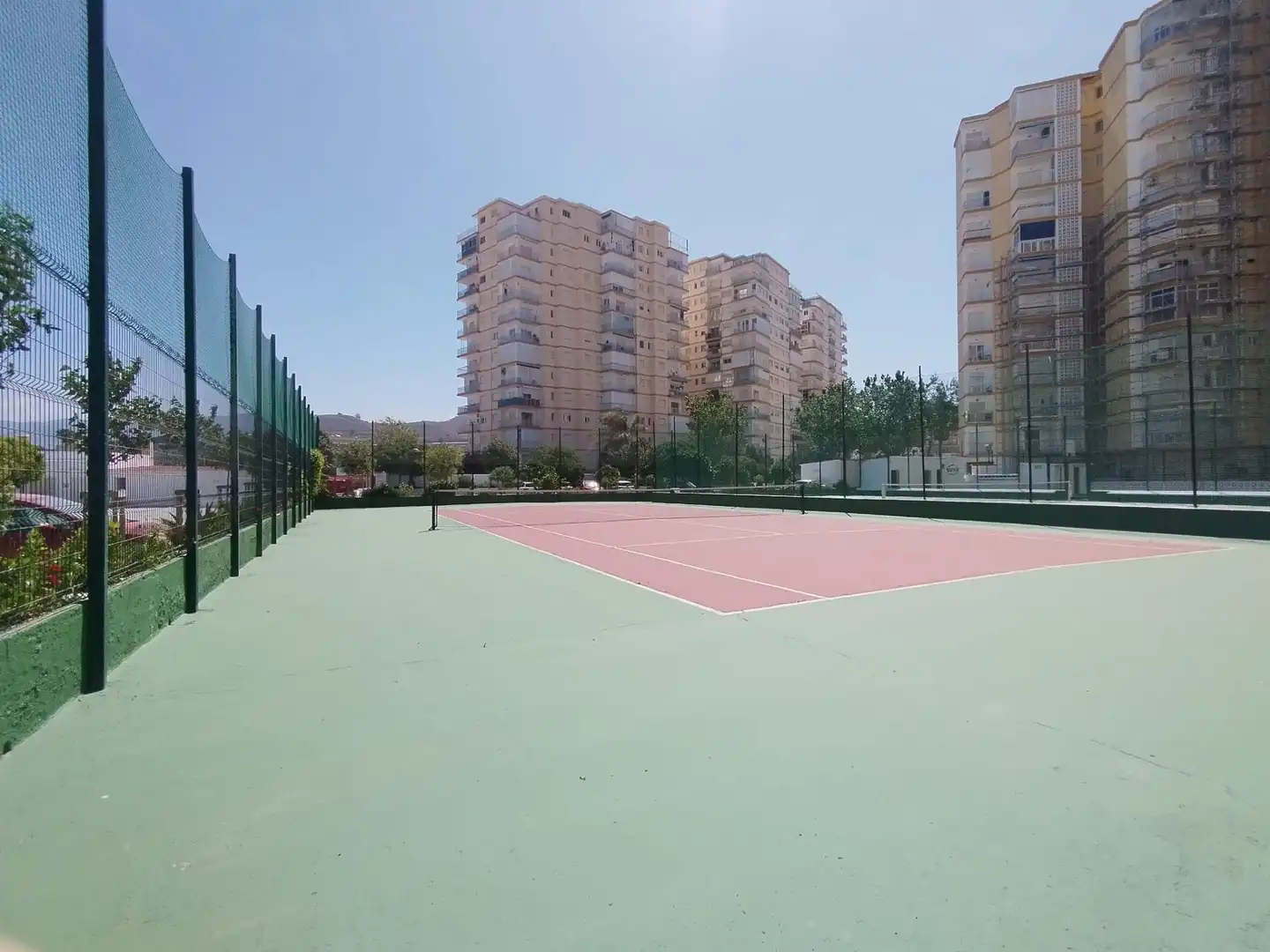 Parking de Apartamento de alquiler en Torrenueva Costa con Jardín privado, Terraza y Amueblado