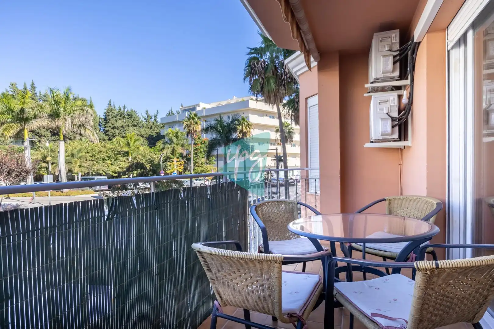 Terraza de Piso en venta en Estepona con Aire acondicionado, Terraza y Amueblado