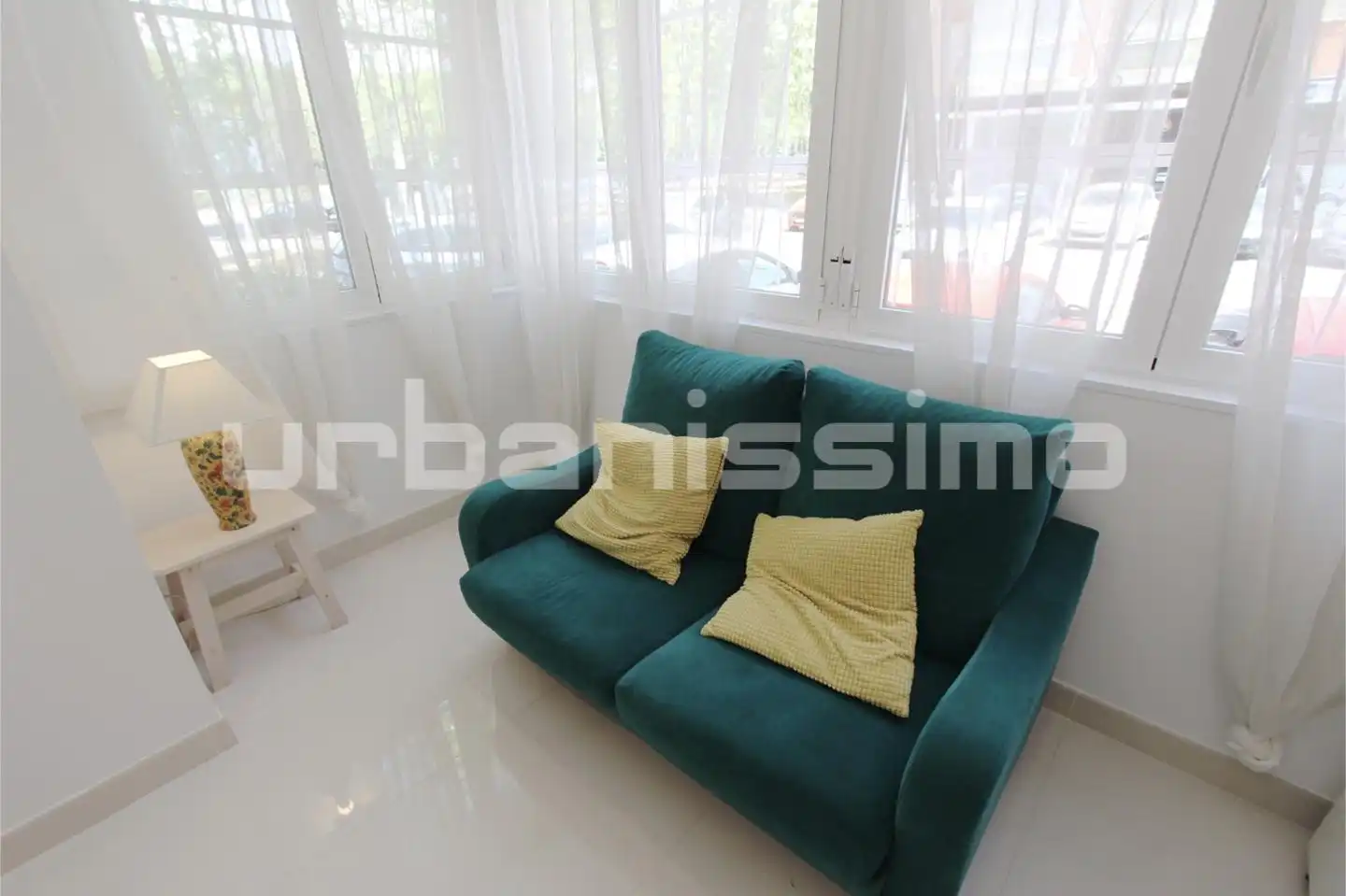 Sala d'estar de Apartament de lloguer en Madrid amb Aire condicionat, Calefacció i Moblat