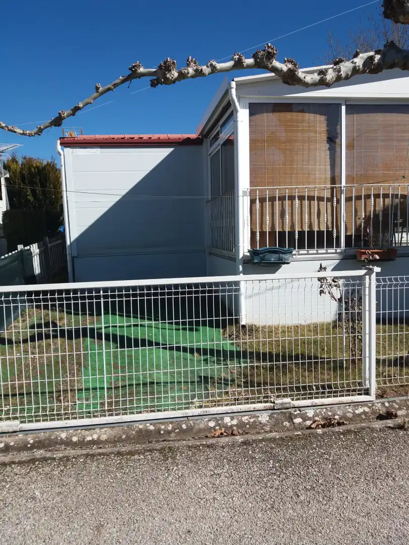 Vista exterior de Casa o xalet en venda en Covarrubias amb Moblat, Forn i Rentadora