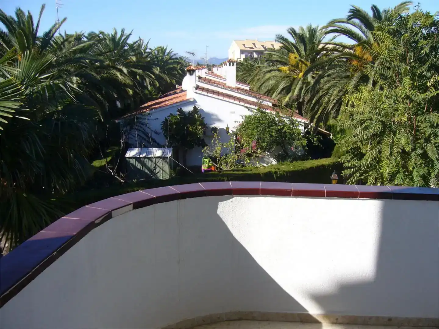 Vista exterior de Apartament de lloguer en Dénia amb Aire condicionat, Jardí privat i Piscina