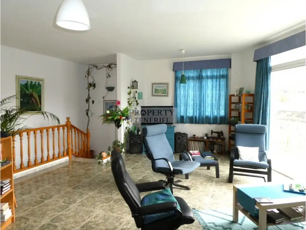 Sala d'estar de Edifici en venda en Arona