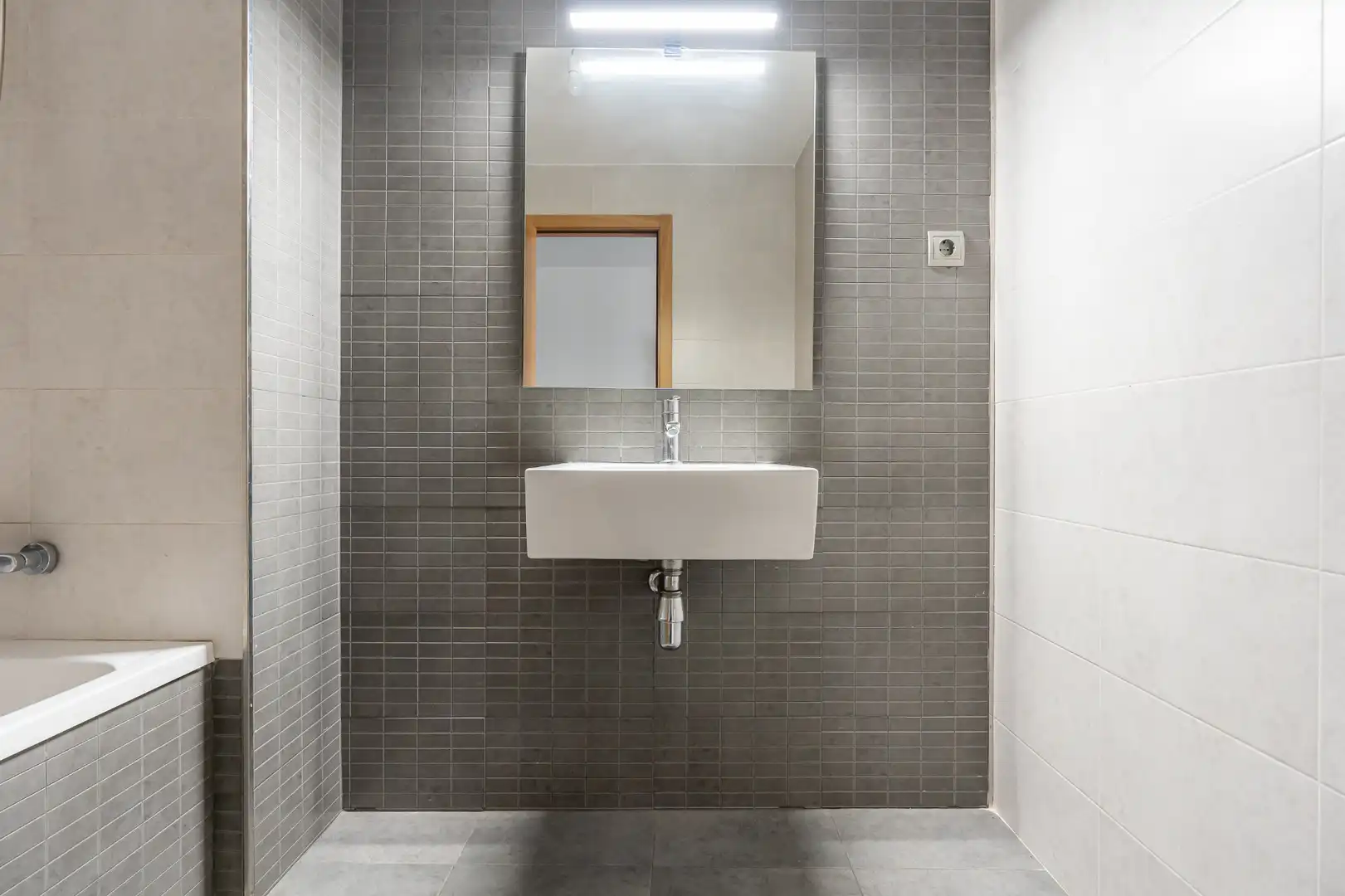 Baño de Piso en venta en Reus con Calefacción, Parquet y Terraza