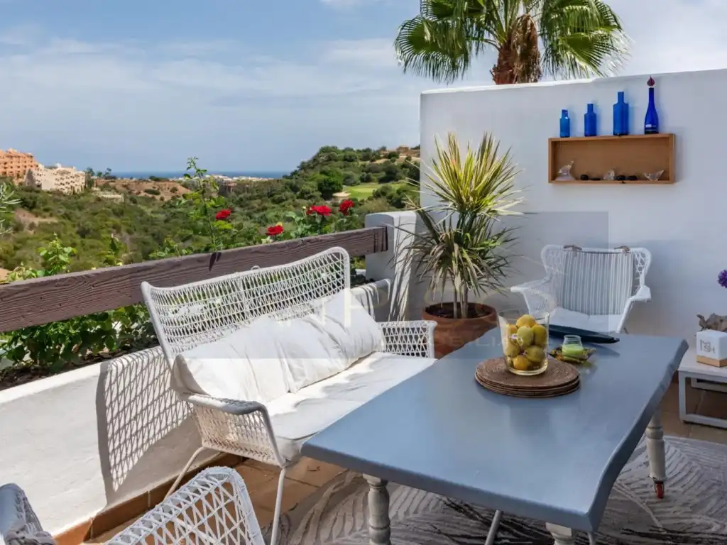 Wohnung mit Pool zum Verkauf in Urbanización Duquesa Village