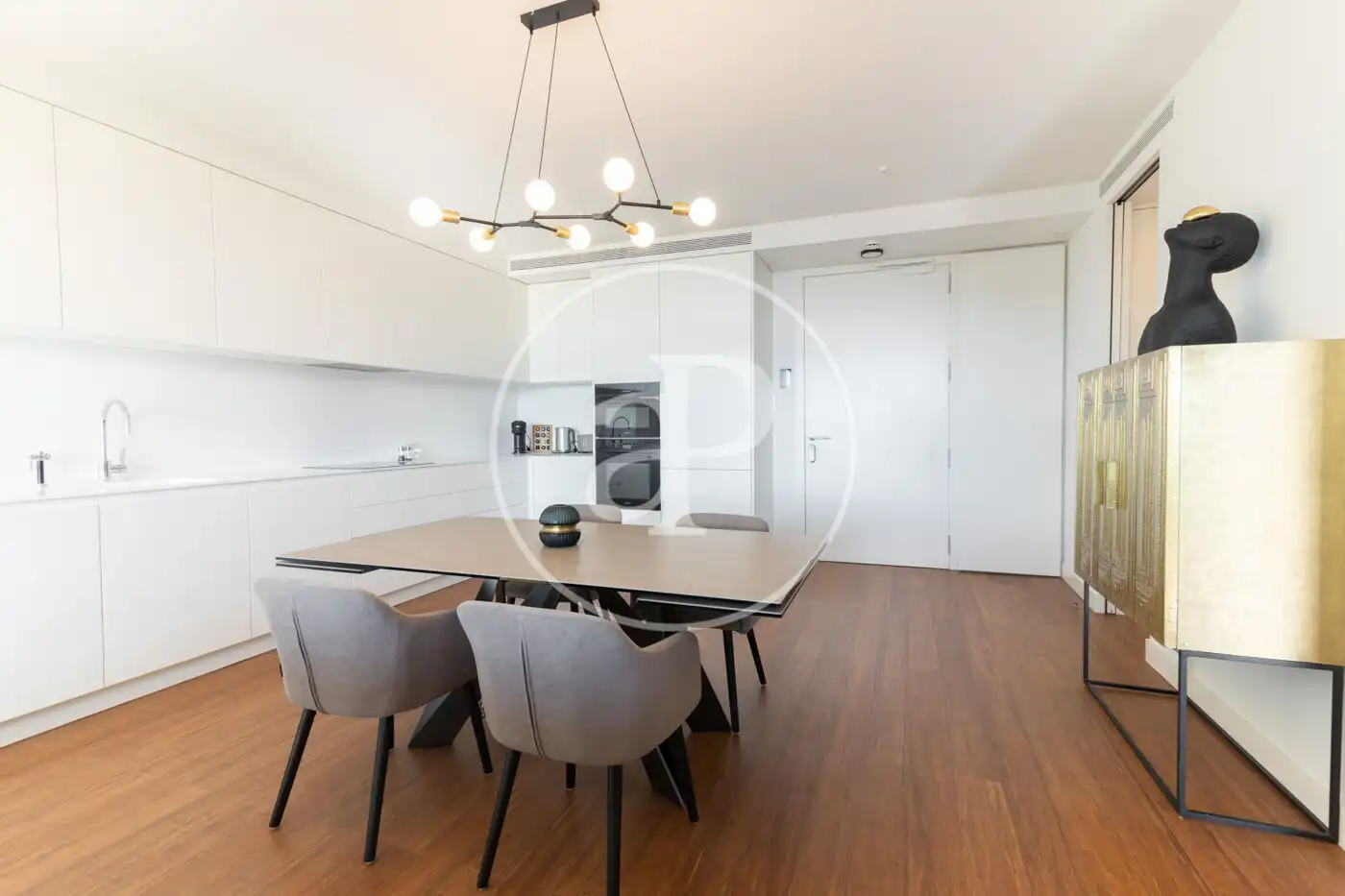 Comedor de Piso de alquiler en Barcelona con Aire acondicionado, Calefacción y Terraza
