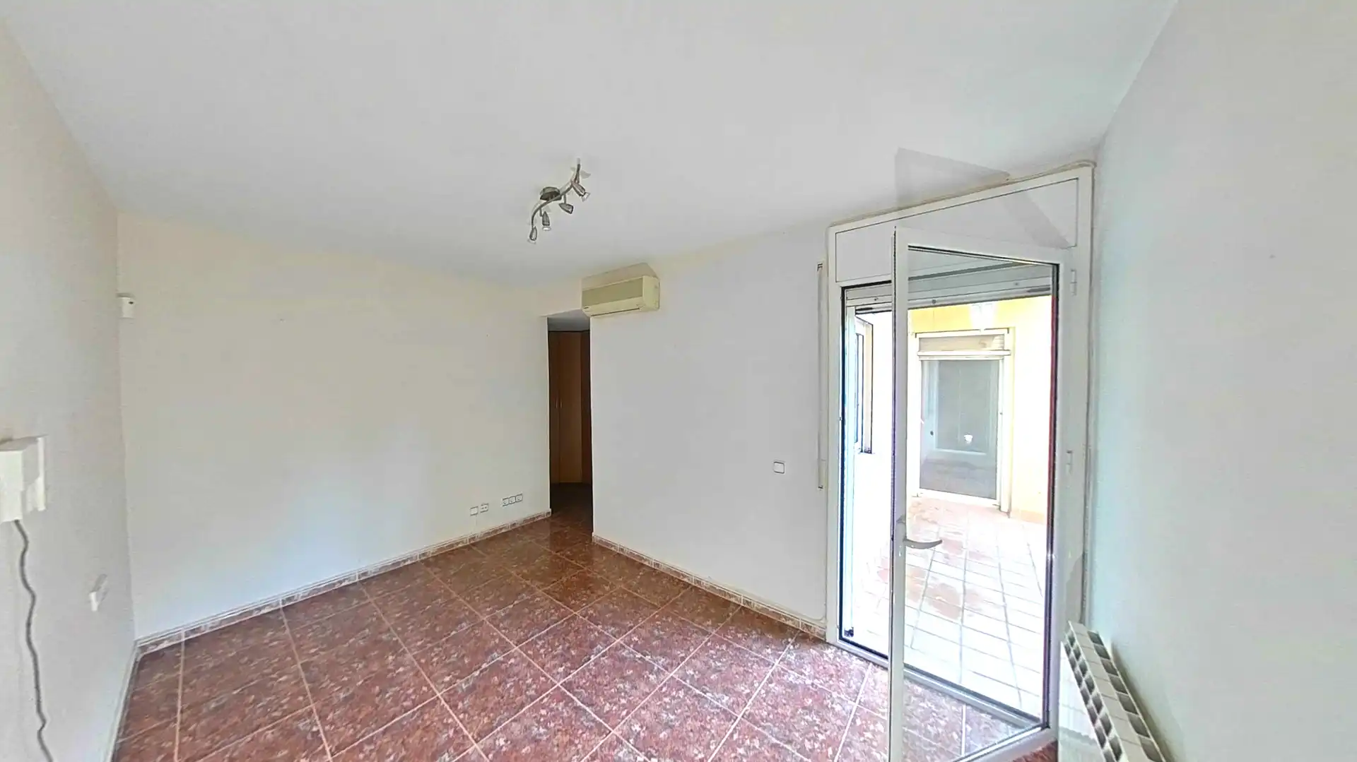 Wohnung zum Verkauf in Vilafranca del Penedès mit Heizung, Terrasse und Abstellraum