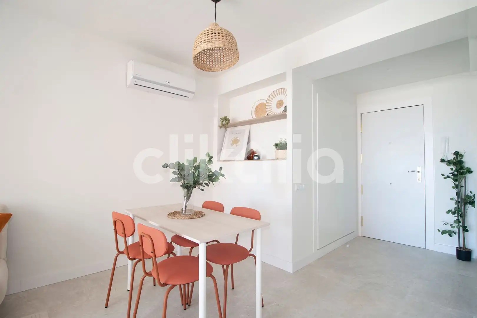 Esszimmer von Wohnung zum Verkauf in Torremolinos mit Klimaanlage, Privatgarten und Terrasse