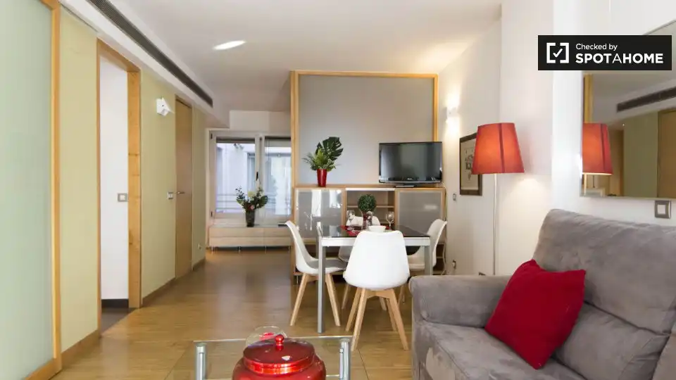 Piso con terraza en alquiler en Centro