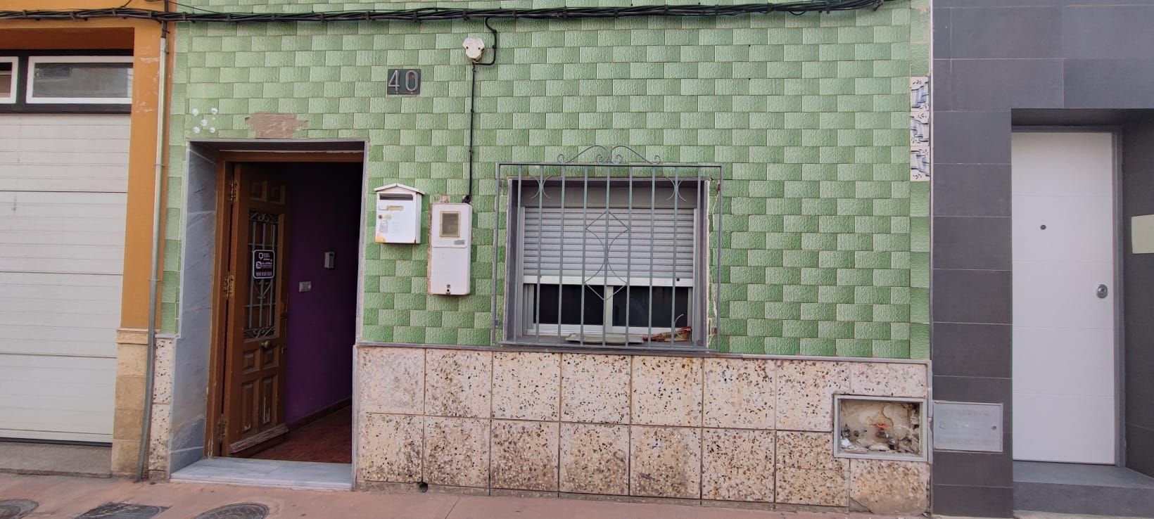 Außenansicht von Einfamilien-Reihenhaus zum Verkauf in  Almería Capital