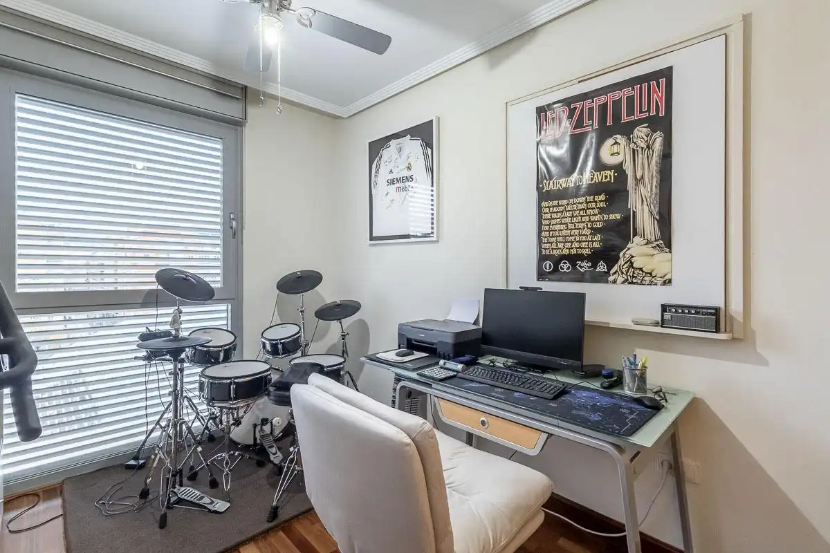 Bedroom of Flat for sale in Granada  with Air Conditioner and Storage room