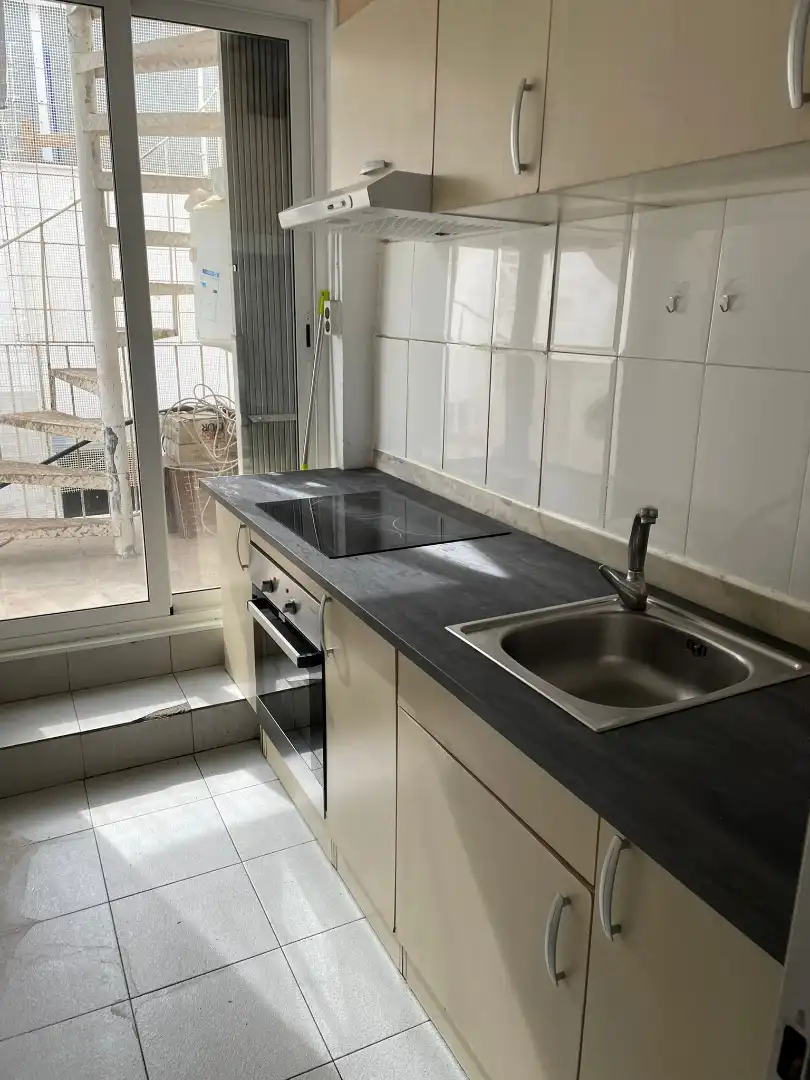Cocina de Piso de alquiler en Tarragona con Calefacción, Amueblado y Horno