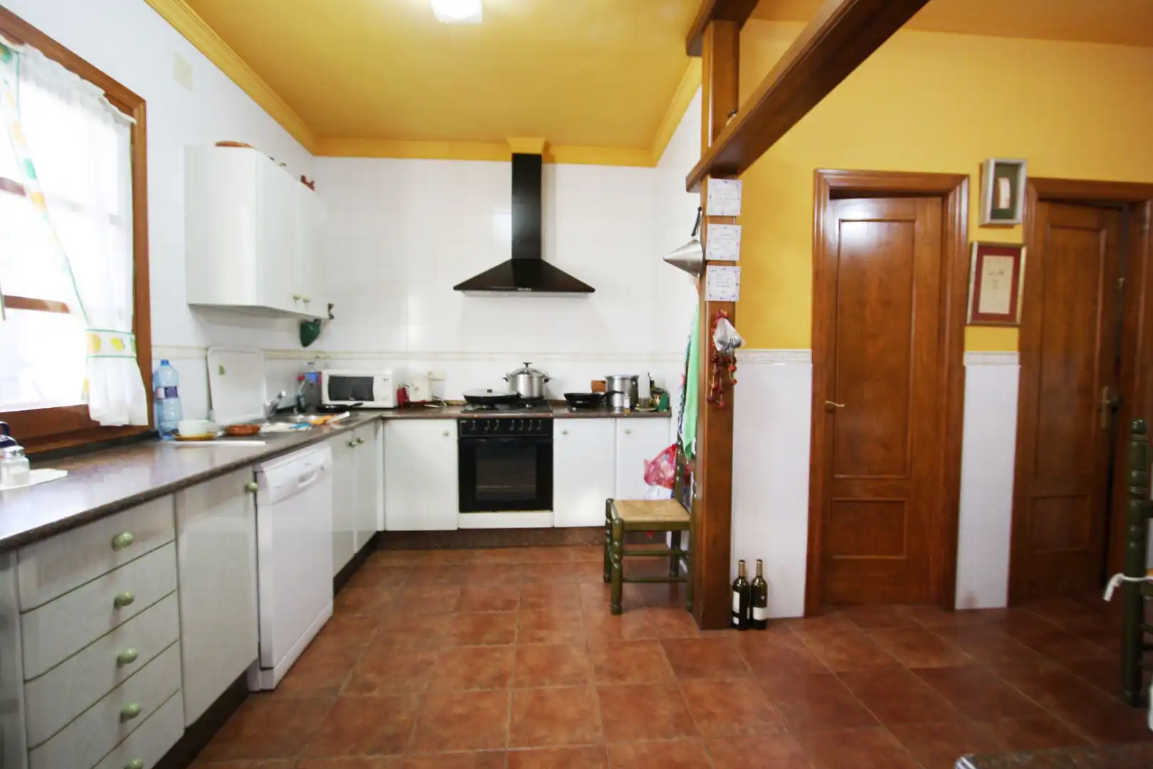 Cuina de Casa o xalet en venda en Albacete amb Aire condicionat, Jardí privat i Terrassa
