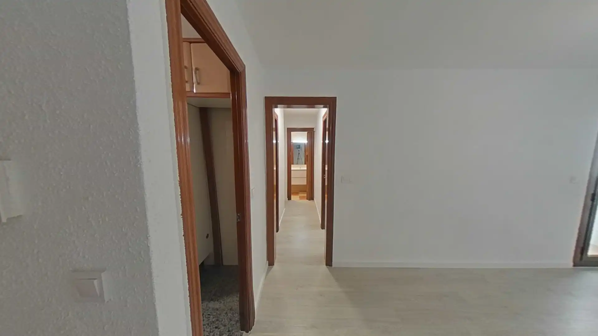 Piso en venta en Badalona con Parquet y Horno