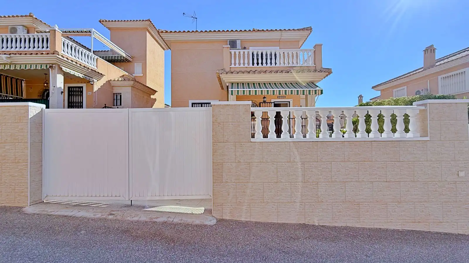 Villa avec terrasse à vendre à Orihuela Costa, imagen 3