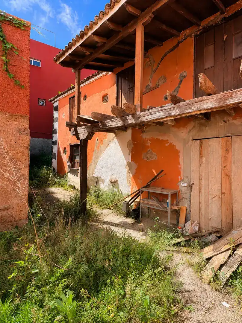 Vista exterior de Casa o xalet en venda en La Matanza de Acentejo amb Balcó