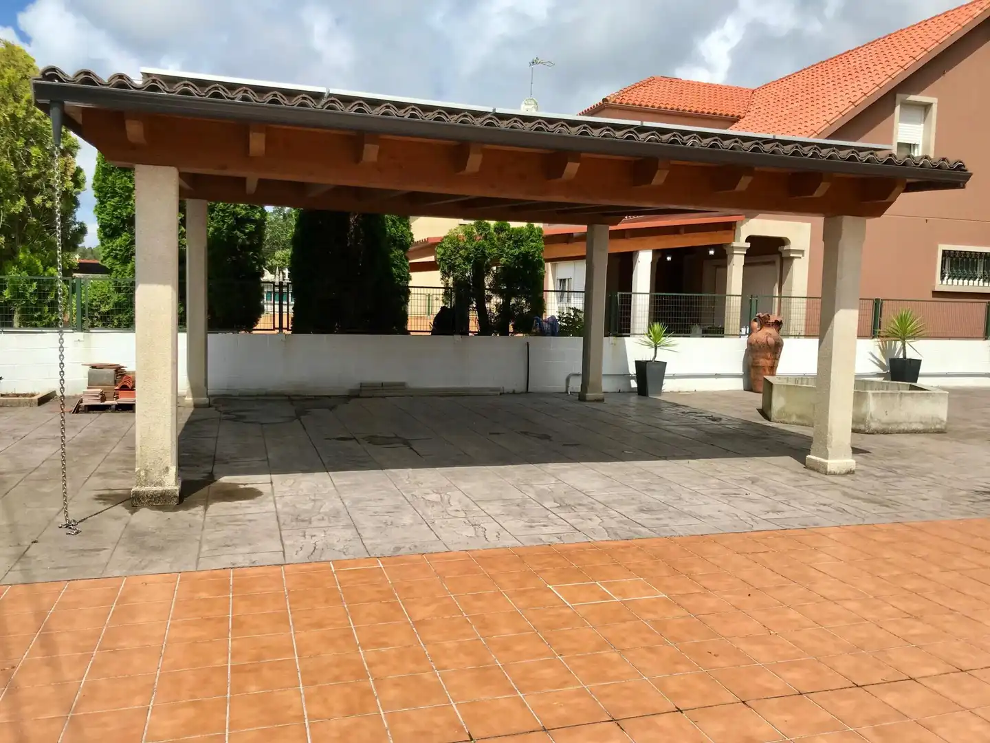 Terraza de Casa o chalet en venta en Ribeira con Calefacción, Piscina y Amueblado
