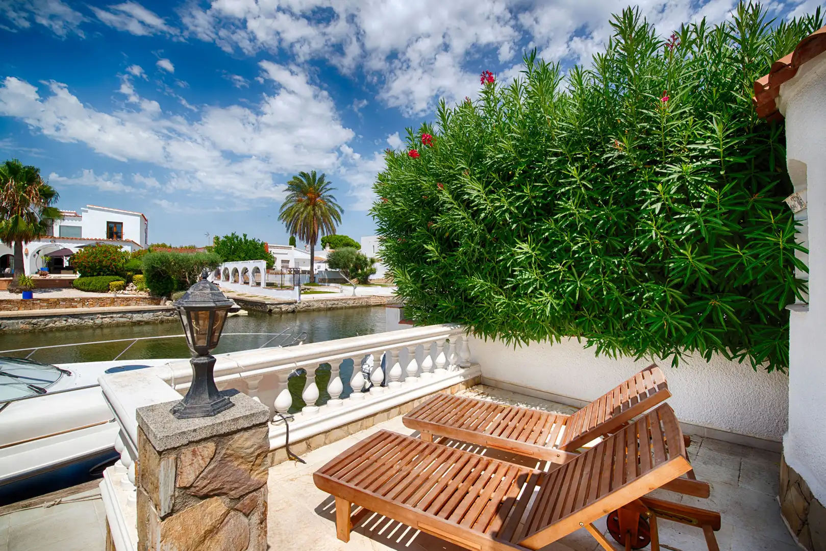 Terrace of Houses for sale in Empuriabrava  with Air Conditioner and Private garden