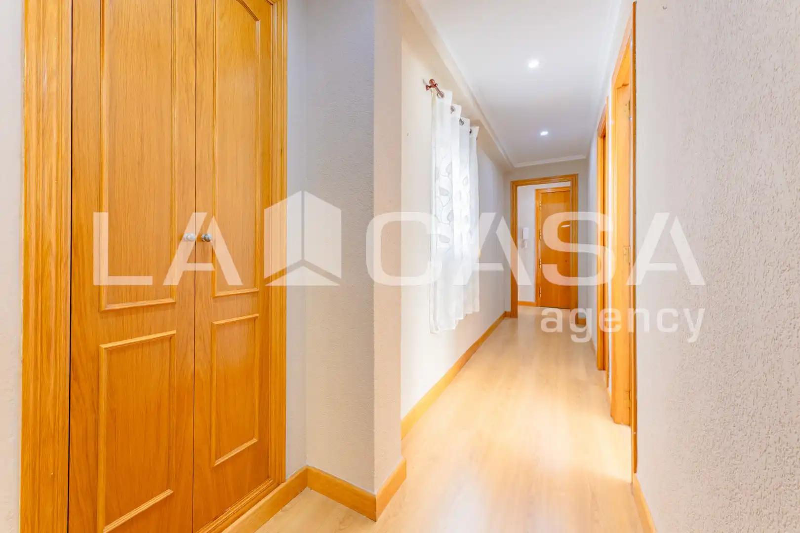 Piso en venta en Valencia con Amueblado y Balcón