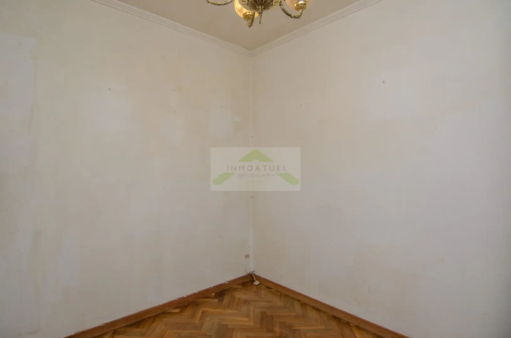Schlafzimmer von Wohnung zum Verkauf in A Coruña Capital  mit Ofen und Waschmaschine