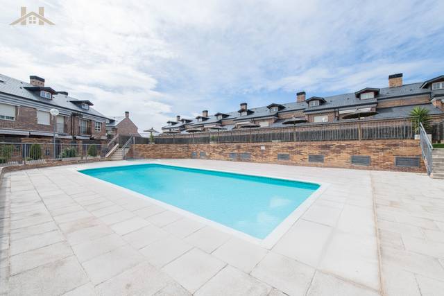 Casa adosada en Alquiler en Calle Diego de Argumosa, 3 en Viñas Viejas