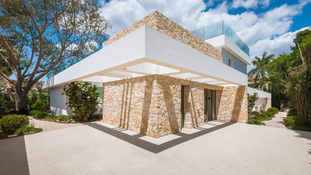 Detached house with pool for sale in Nueva Andalucía, imagen 12