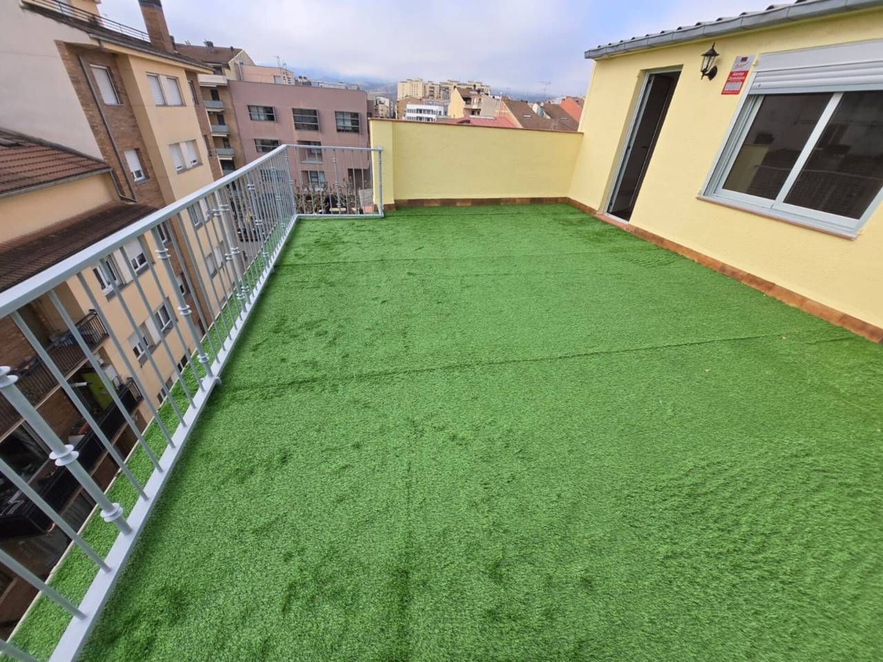 Terrassa de Pis en venda en Tremp amb Calefacció, Parquet i Terrassa