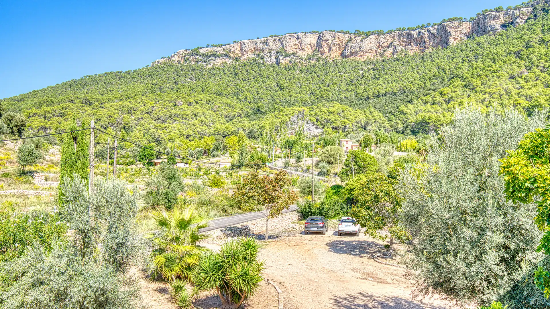 Vista exterior de Finca rústica en venda en Esporles amb Calefacció, Terrassa i Traster