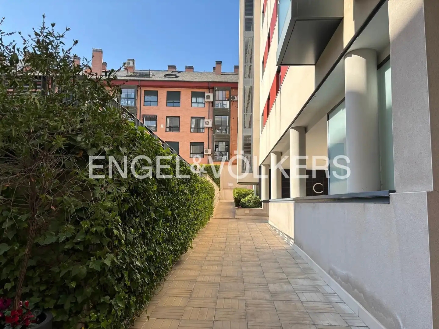 Vista exterior de Àtic de lloguer en Madrid amb Aire condicionat, Calefacció i Parquet
