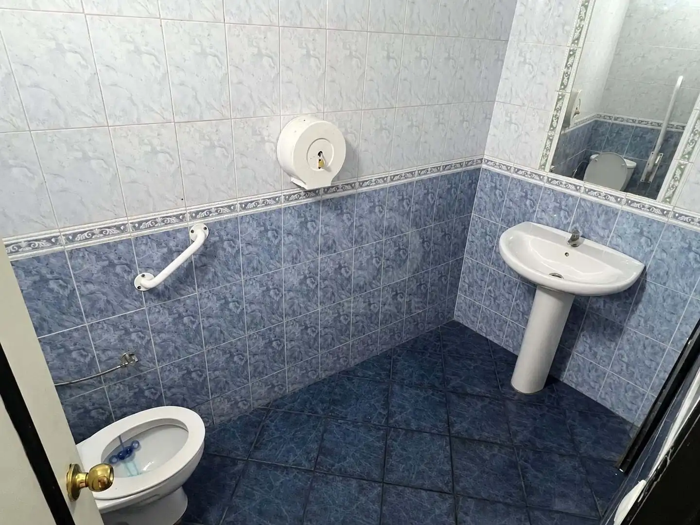 Baño de Local en venta en Málaga