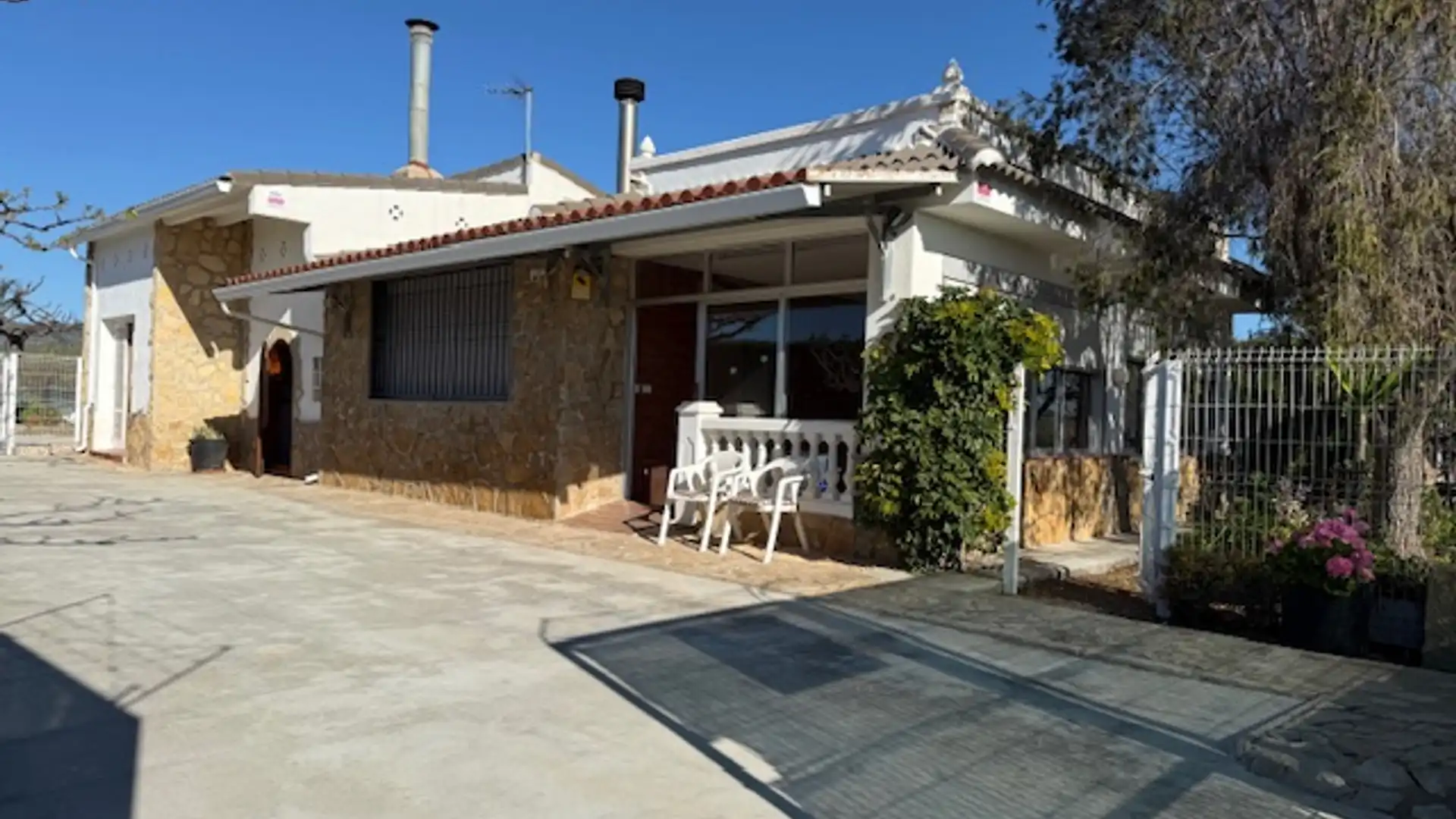 Country homes for sale in Partida Torre la Sal, Cabanes