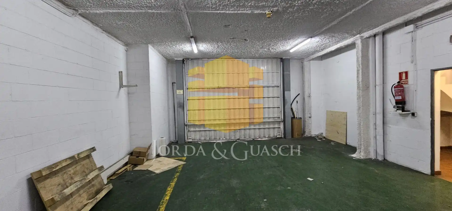Industrial building with lift for sale in Carretera Corbera 1, imagen 9