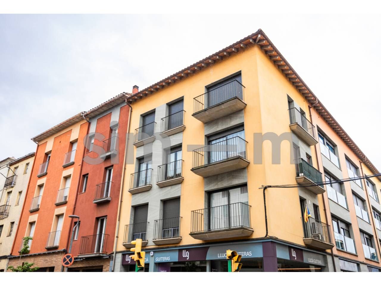 Vista exterior de Dúplex en venda en Manlleu amb Calefacció, Terrassa i Balcó