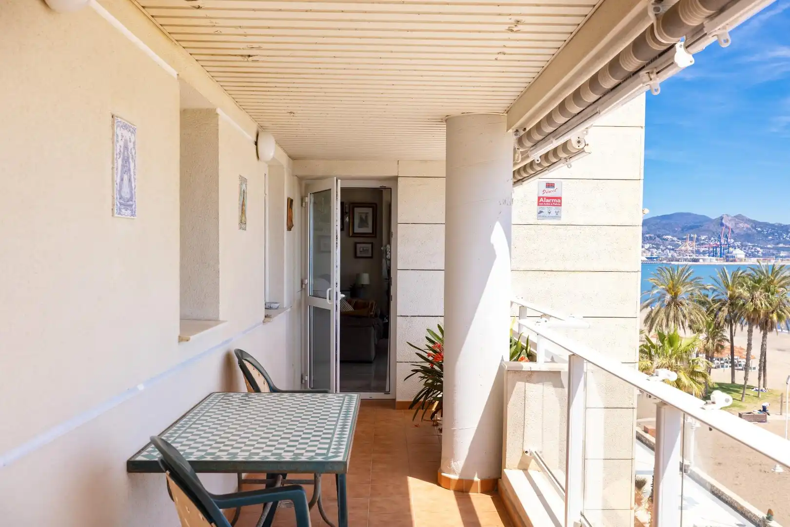 Terrassa de Pis en venda en Málaga amb Aire condicionat, Calefacció i Jardí privat