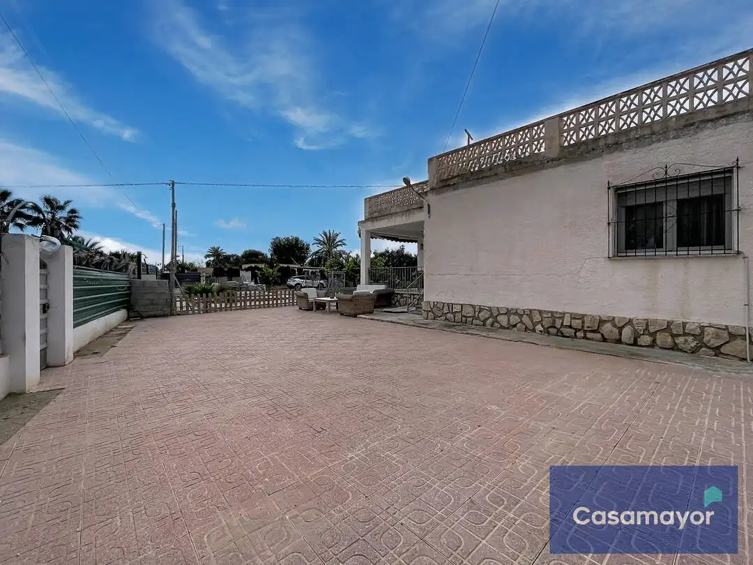 Casa o chalet en venta en Carrer Mig Jorn, La Huerta