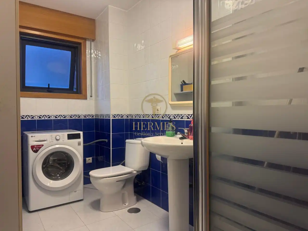 Baño de Casa adosada en venta en Tomiño con Calefacción, Jardín privado y Terraza