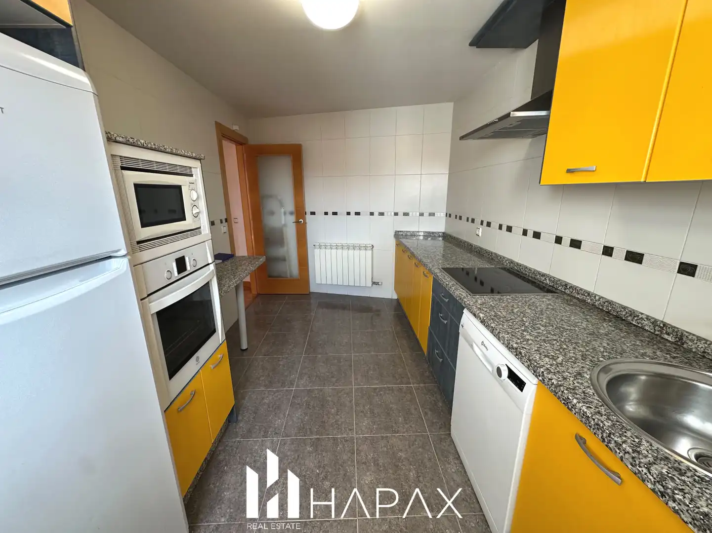 Cocina de Piso en venta en Villares de la Reina con Calefacción