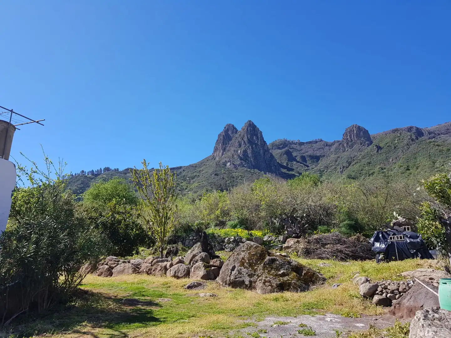 Vista exterior de Casa o xalet en venda en Valsequillo de Gran Canaria amb Jardí privat, Terrassa i Traster