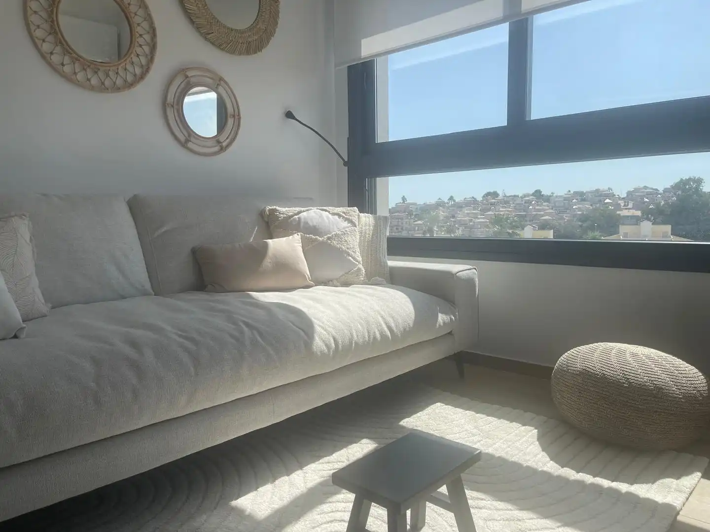 Sala d'estar de Àtic en venda en Orihuela amb Aire condicionat, Jardí privat i Piscina