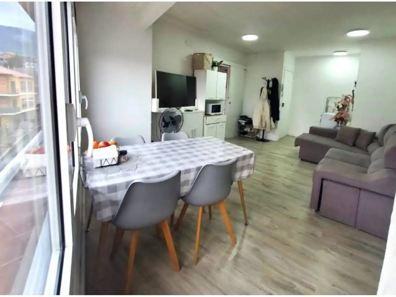 Dining room of Flat for sale in Sant Pere de Torelló  with Heating, Parquet flooring and Balcony