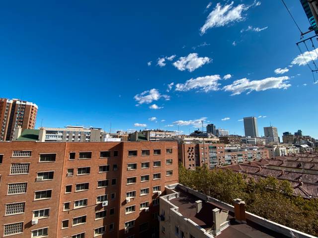 Piso en Alquiler en Calle de San Germán en Cuatro Caminos - Azca