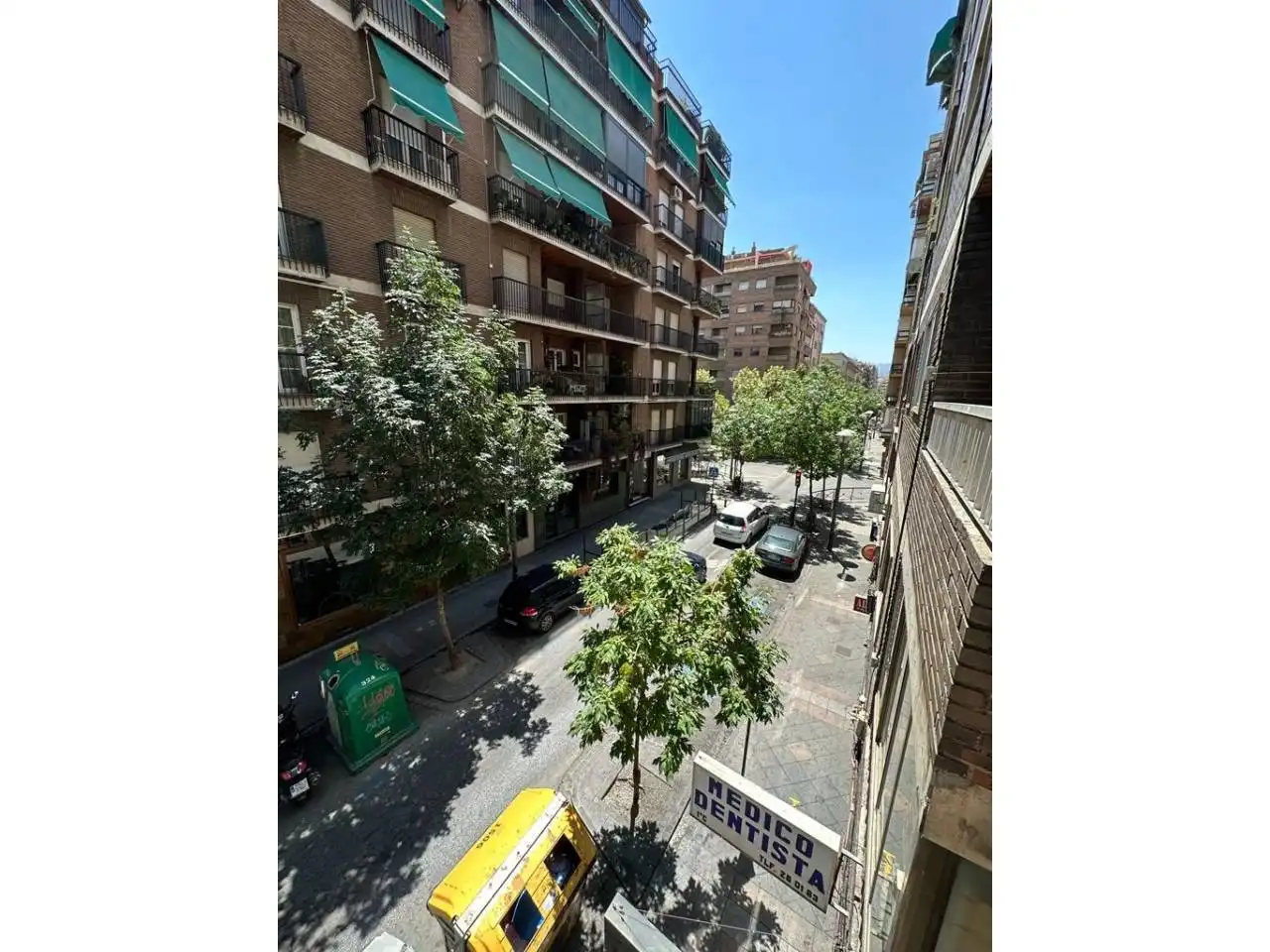 Außenansicht von Wohnung zur Miete in Granada mit Möbliert und Balkon