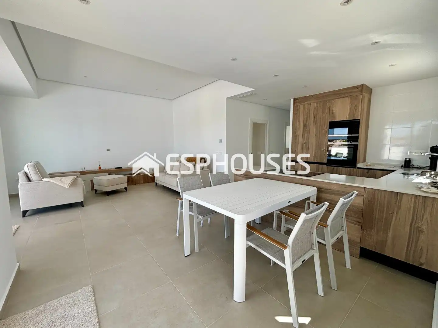 Chalet con terraza en venta en Benijófar, imagen 2