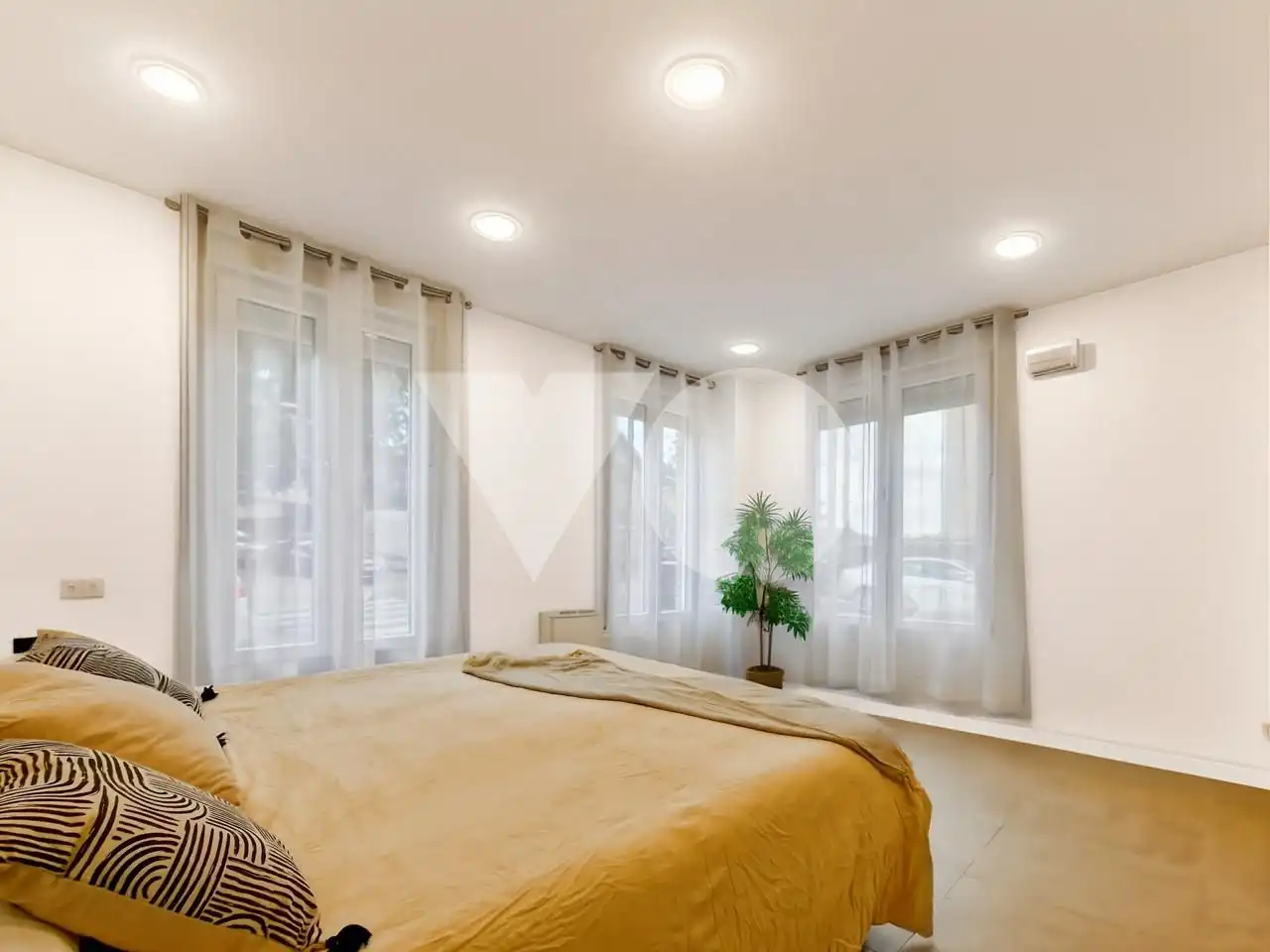 Dormitori de Apartament en venda en Madrid amb Aire condicionat i Calefacció