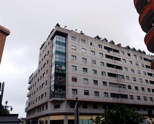 Vista exterior de Apartament en venda en Oviedo  amb Calefacció, Parquet i Moblat