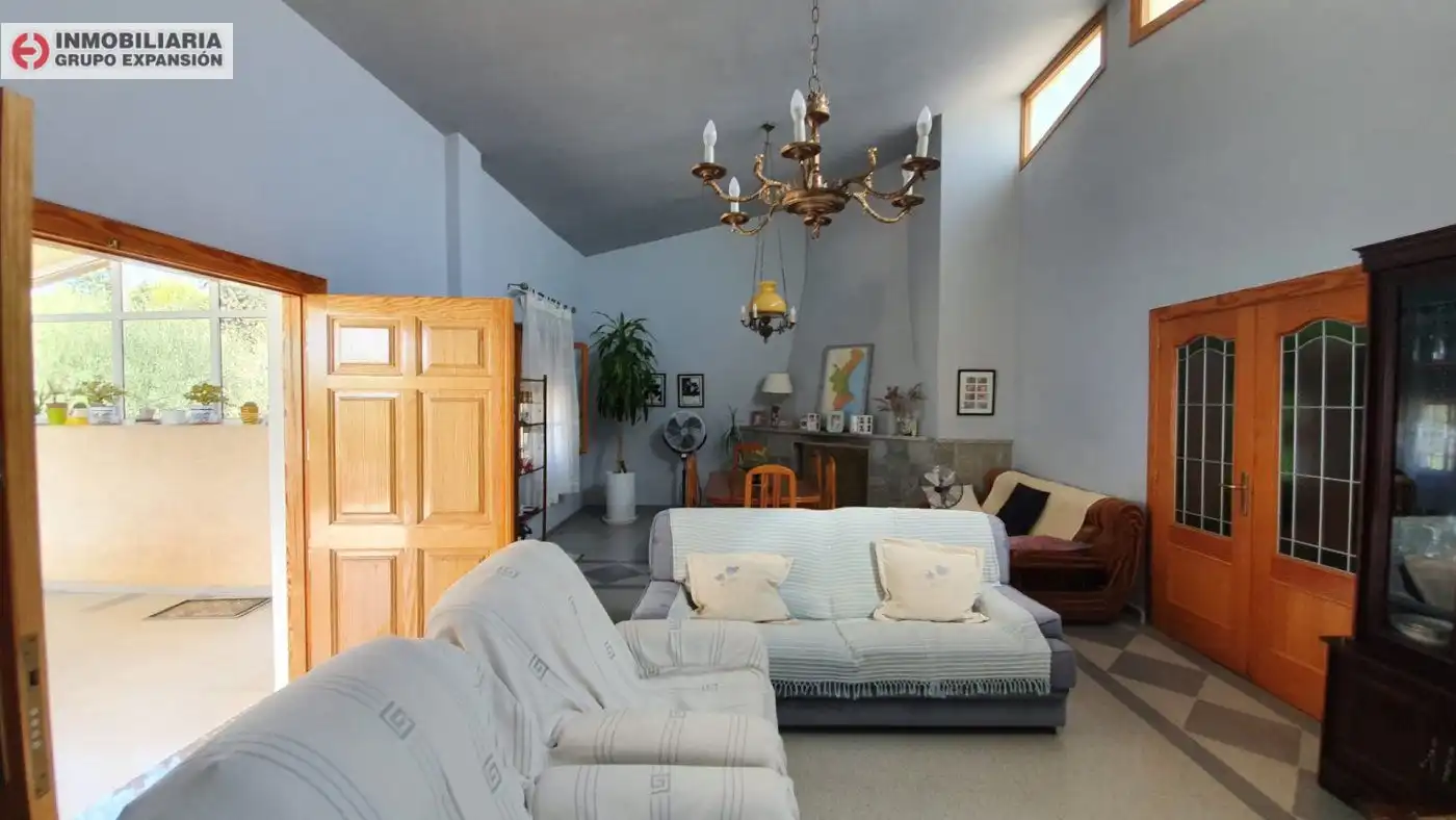 Sala d'estar de Casa o xalet en venda en Elche / Elx amb Calefacció, Jardí privat i Terrassa