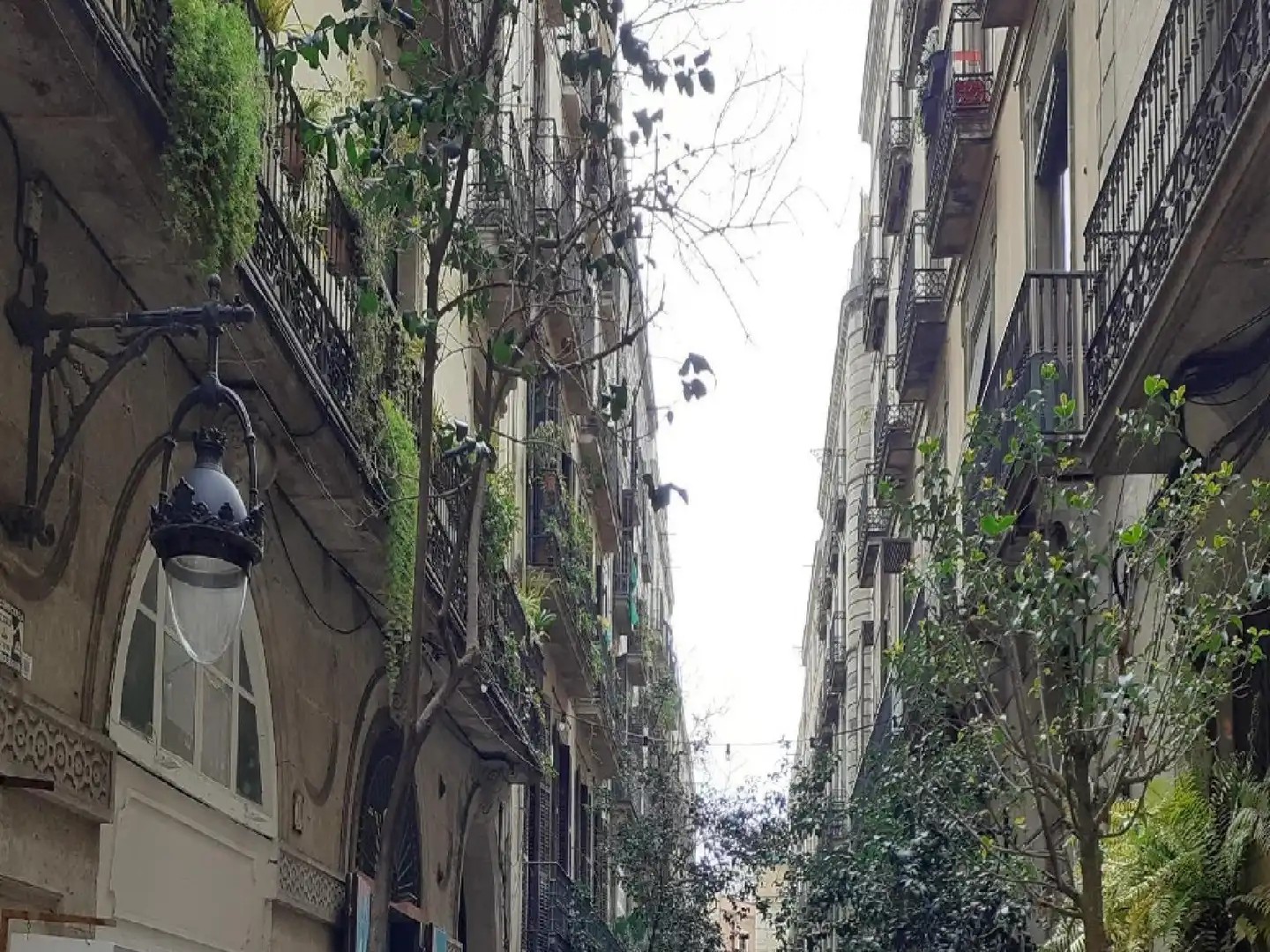 Außenansicht von Wohnung zum Verkauf in Barcelona