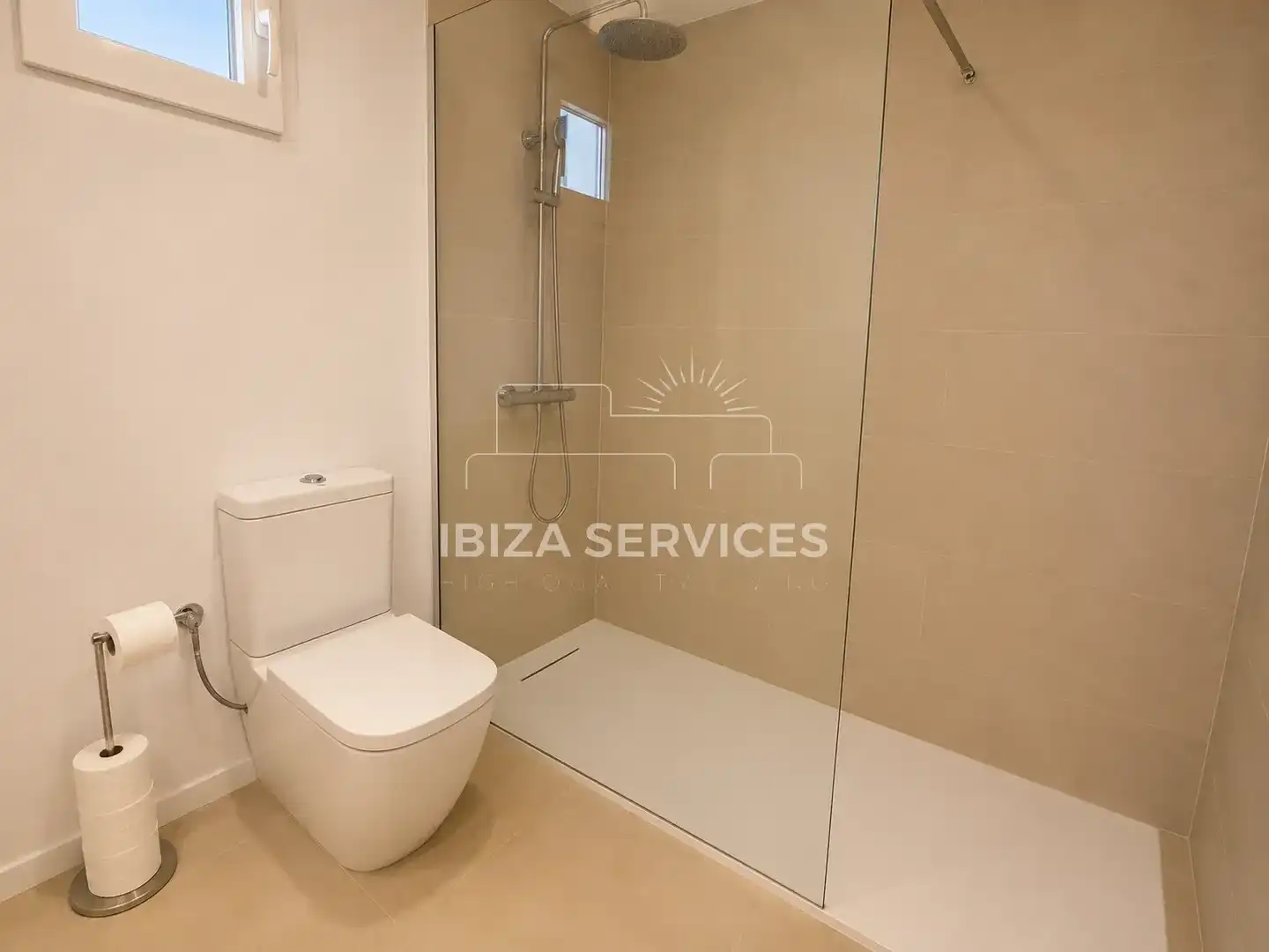 Casa o chalet de alquiler en Santa Eulària des Riu con Aire acondicionado, Jardín privado y Piscina